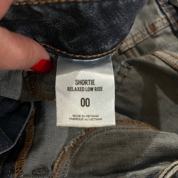 Express low rise jean shorts 00 - Picture 2 of 5